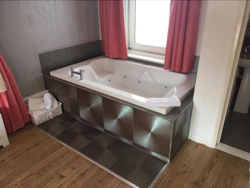 hotel image 12