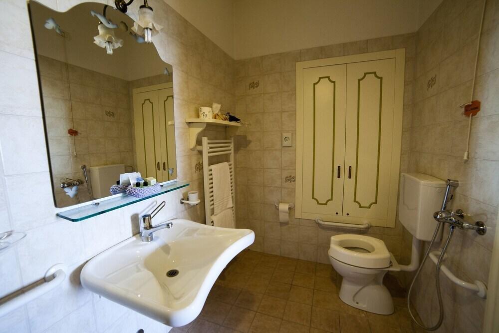 hotel image 13