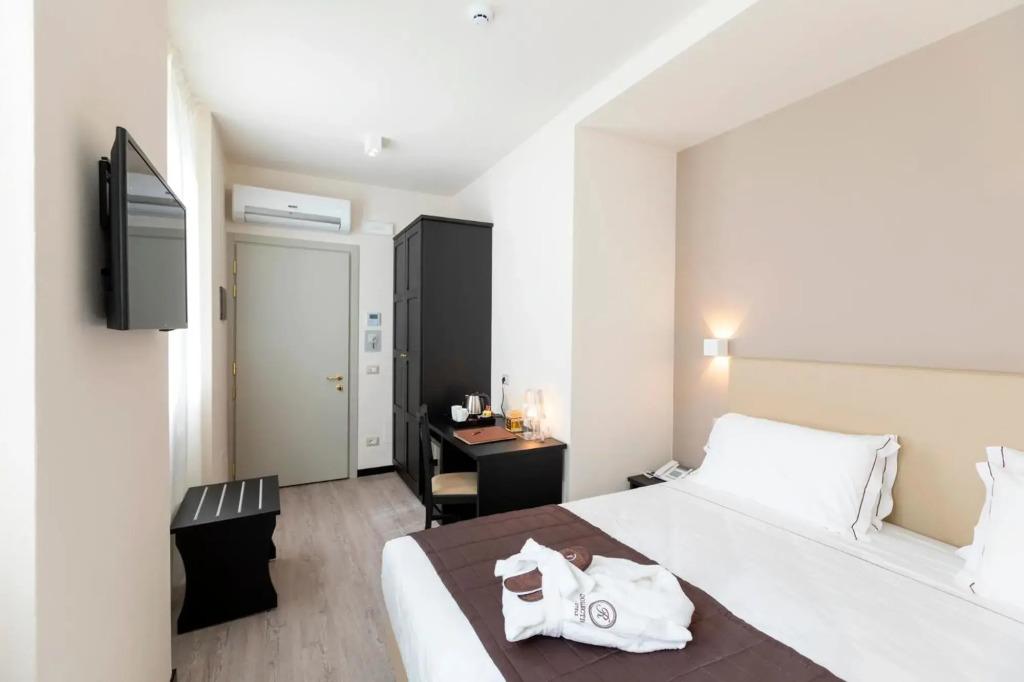 hotel image 13