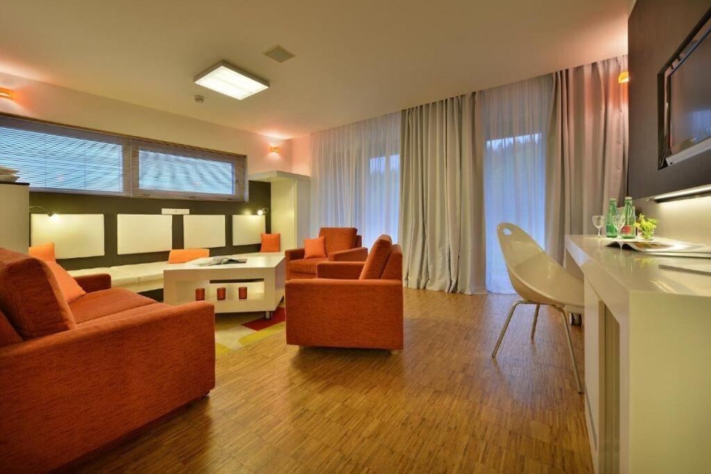 hotel image 8