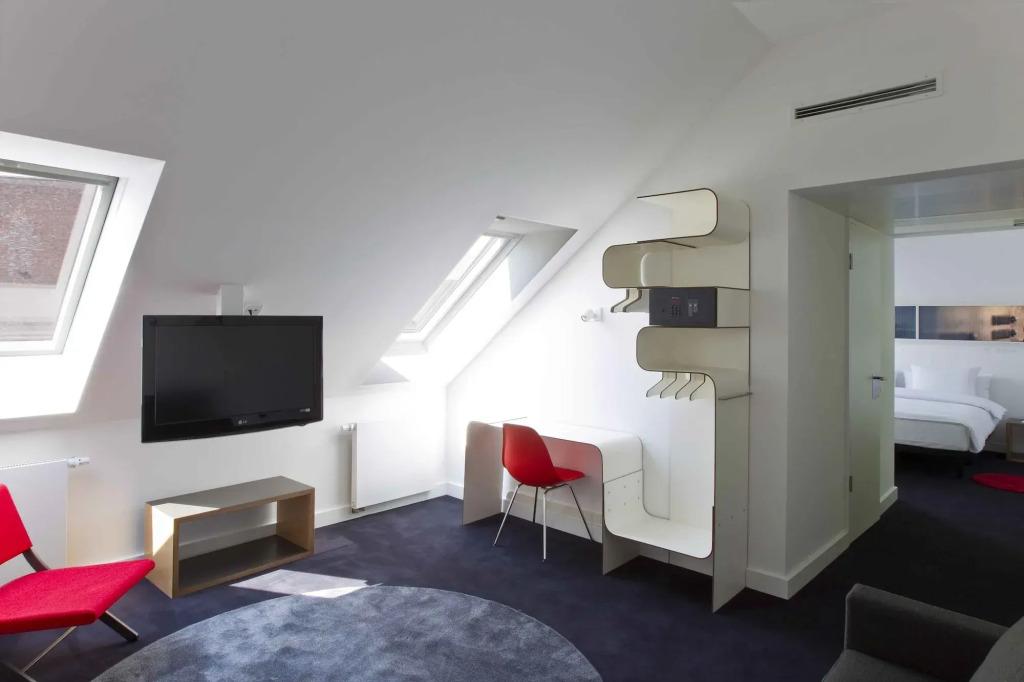 hotel image 12