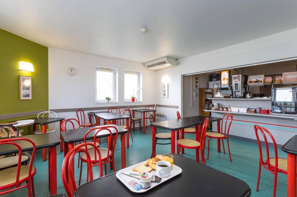 hotel image 13