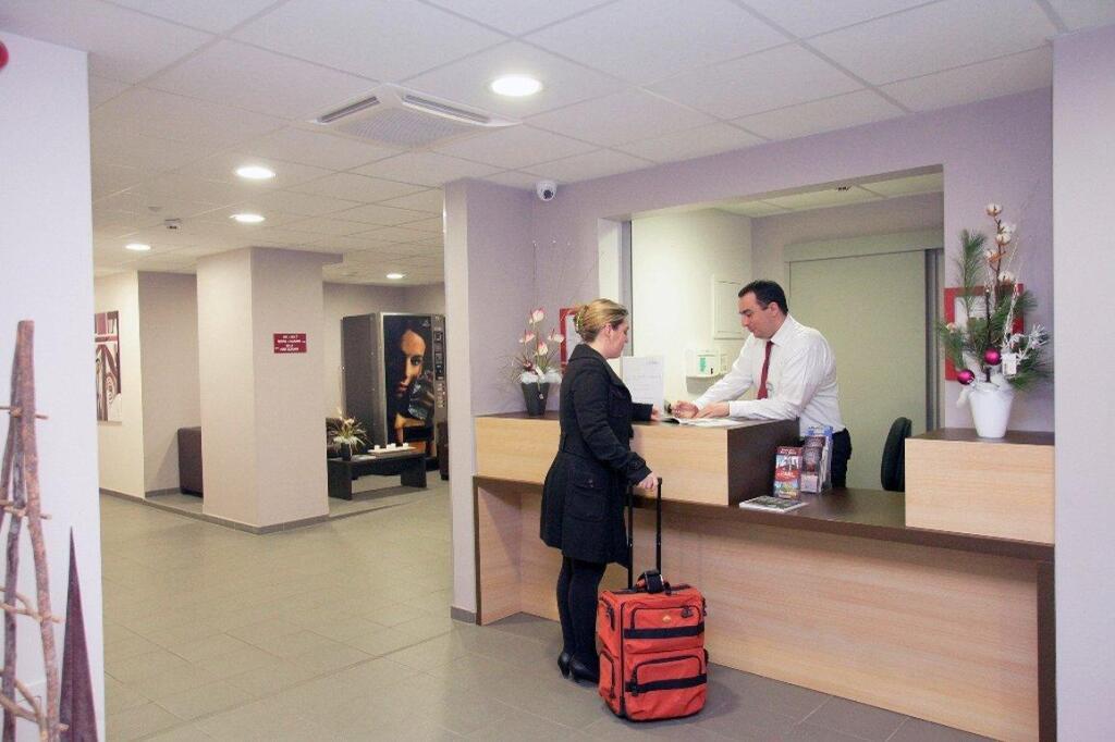 hotel image 9