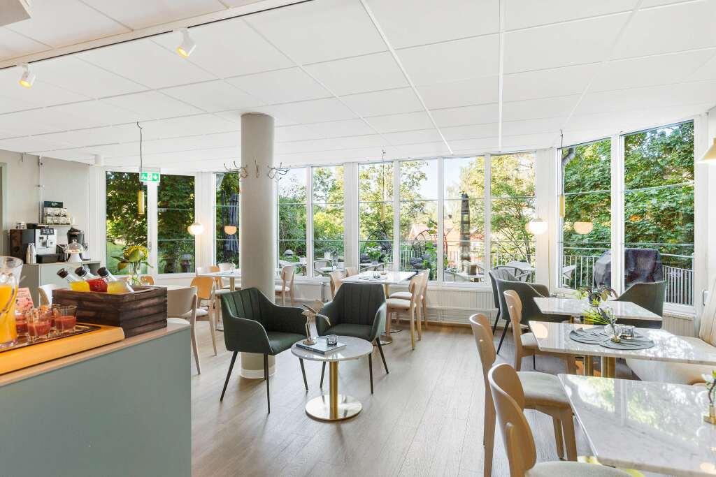 hotel image 9