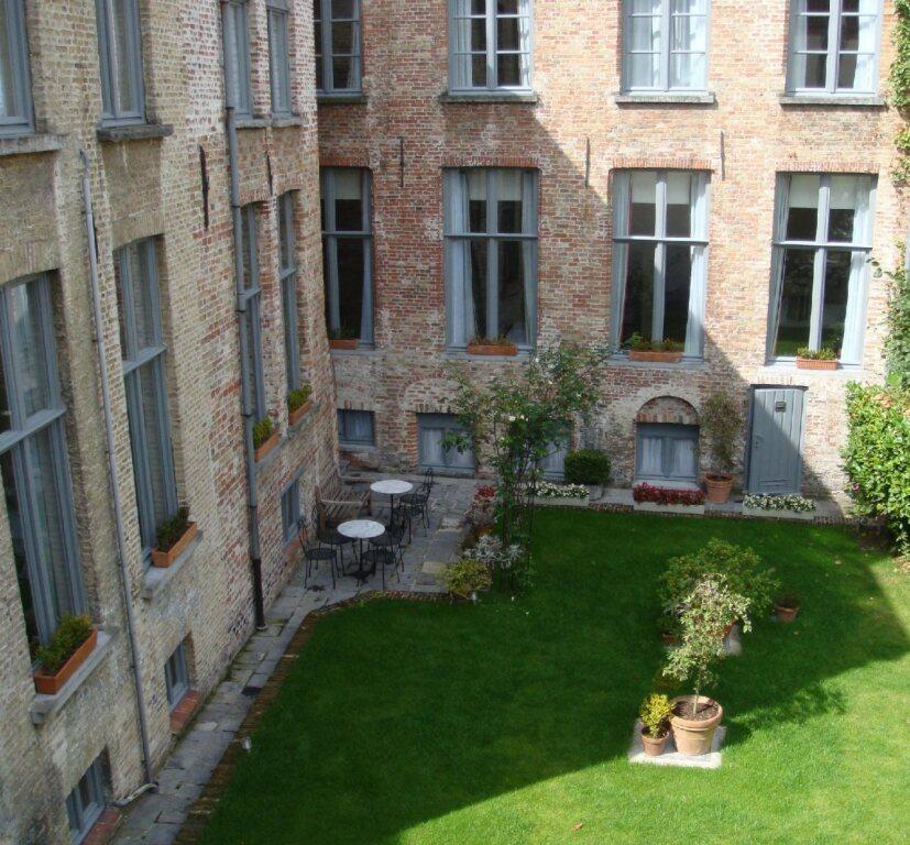 hotel image 10