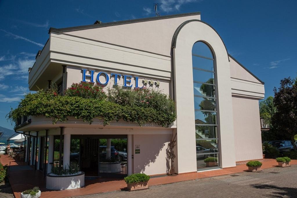 hotel image 11