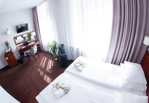 hotel image 10