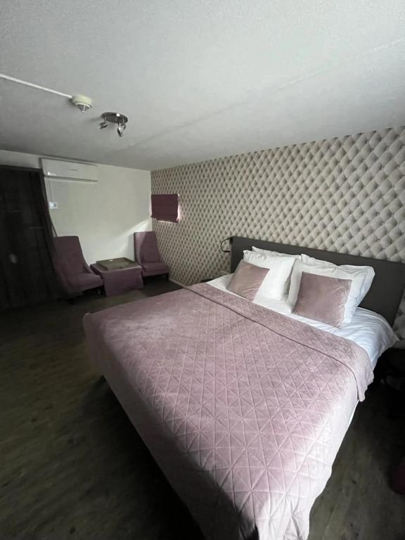 hotel image 16