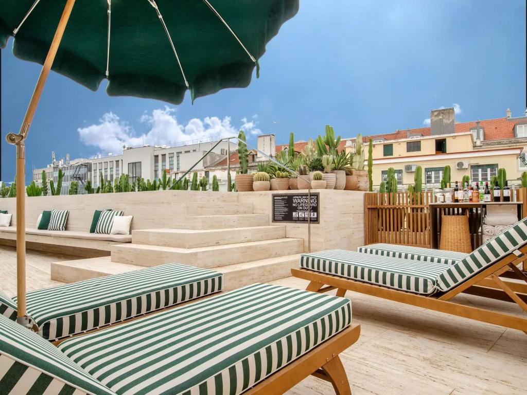 hotel image 10