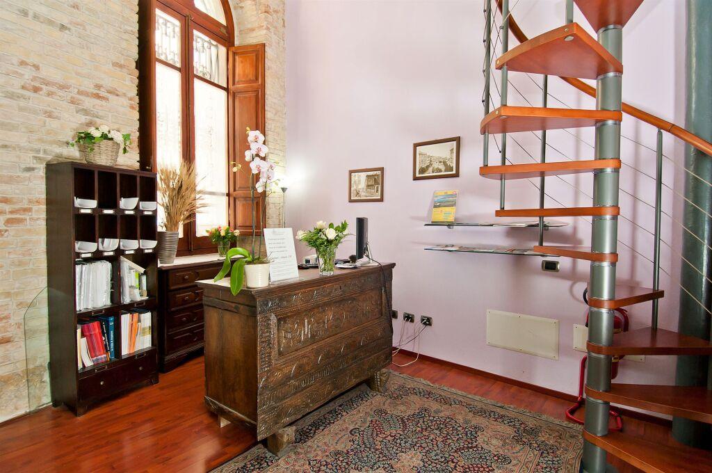 hotel image 13