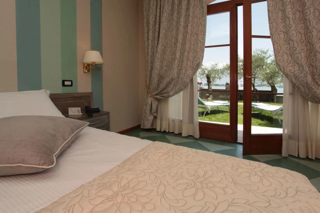 hotel image 10