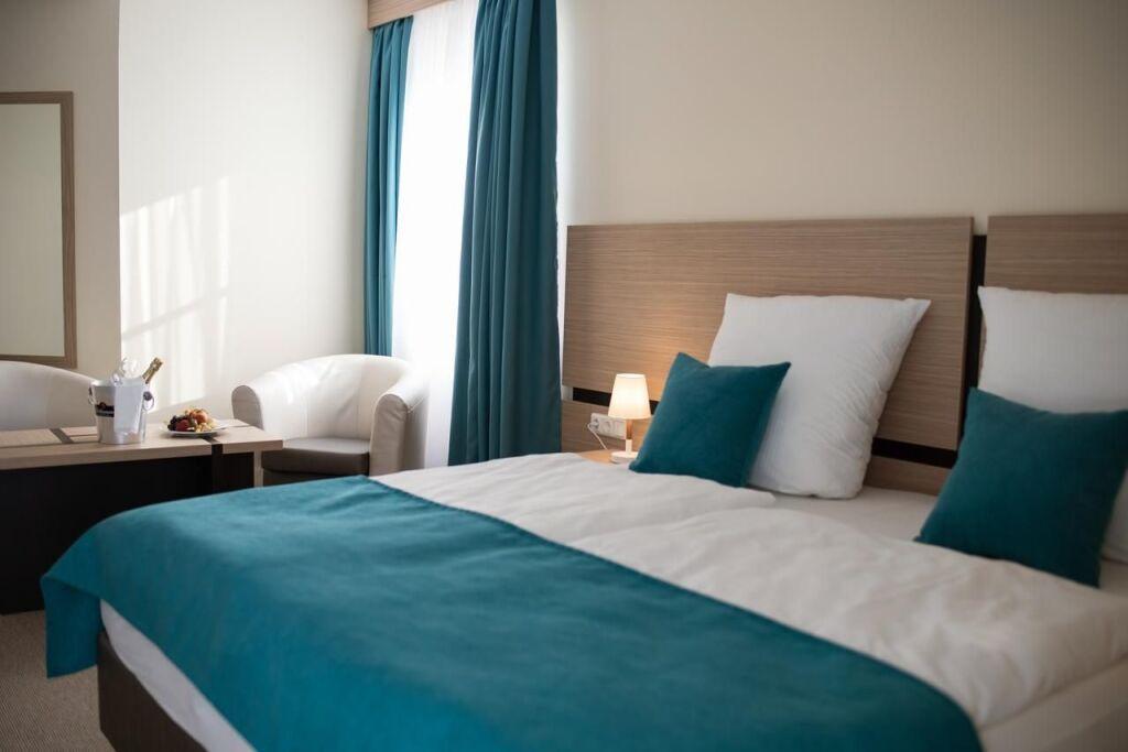 hotel image 10
