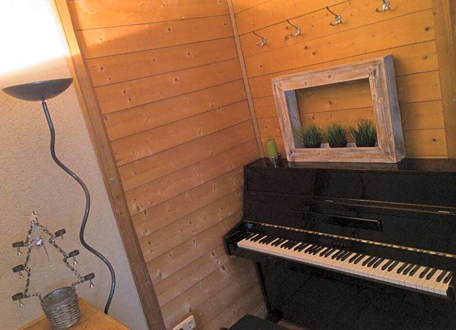 hotel image 12