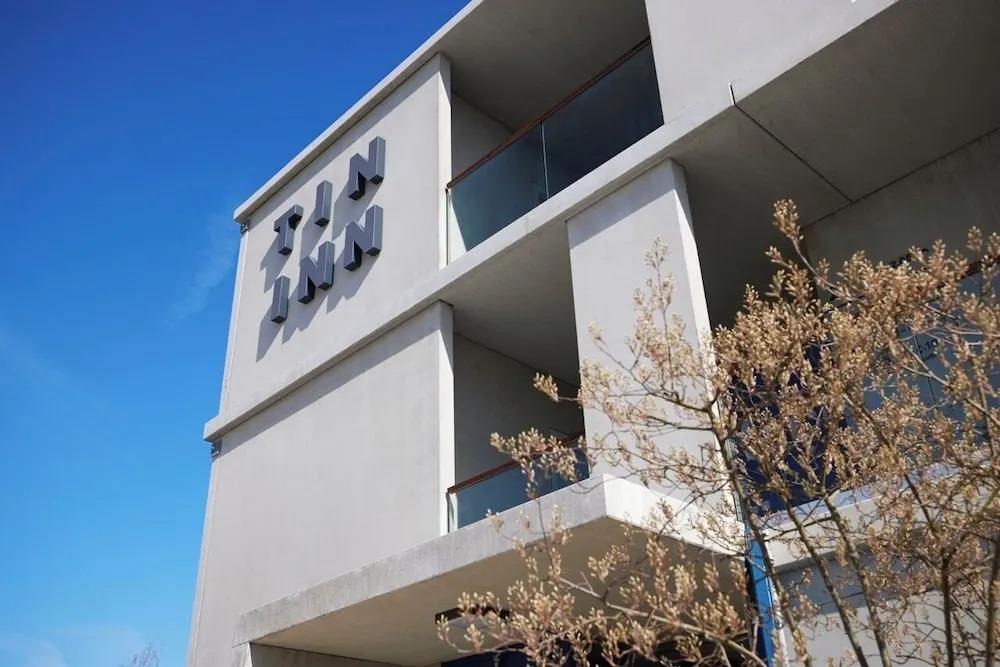 hotel image 9