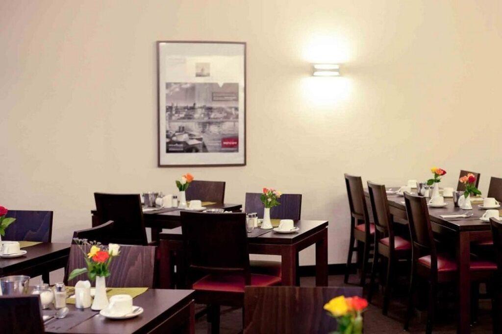 hotel image 10