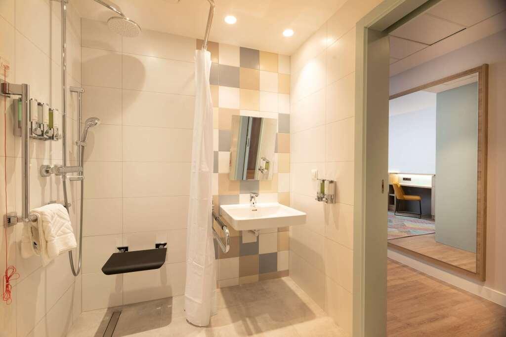 hotel image 13