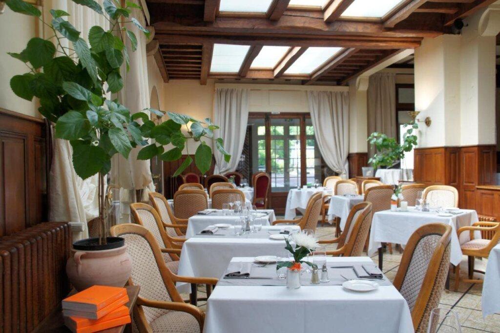 hotel image 16
