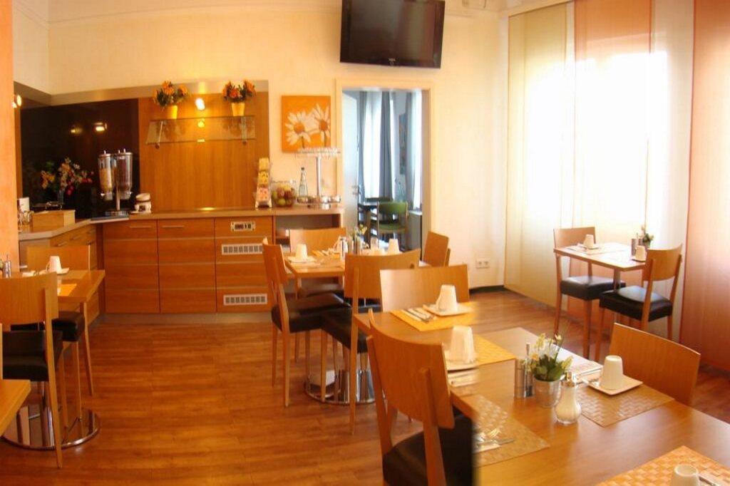 hotel image 9