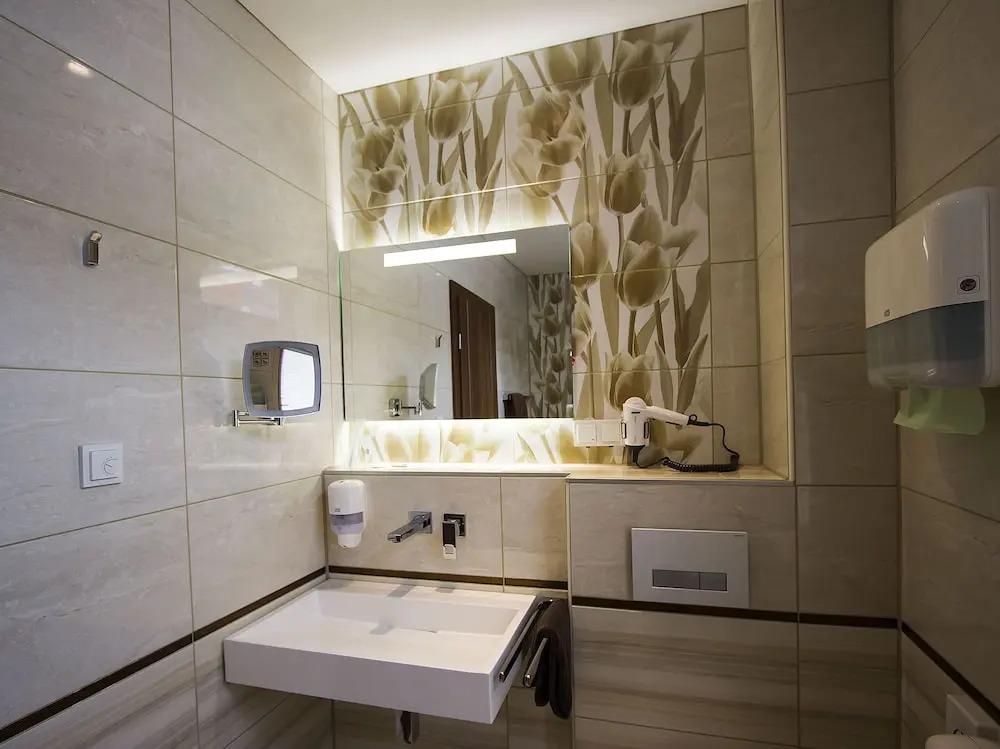 hotel image 13