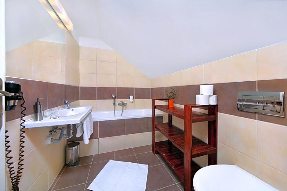 hotel image 11
