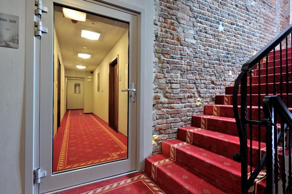 hotel image 13