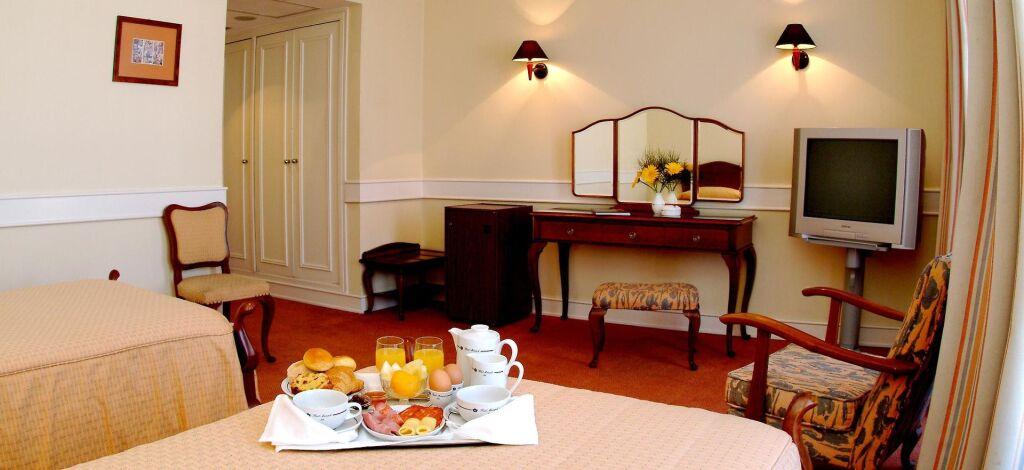 hotel image 9