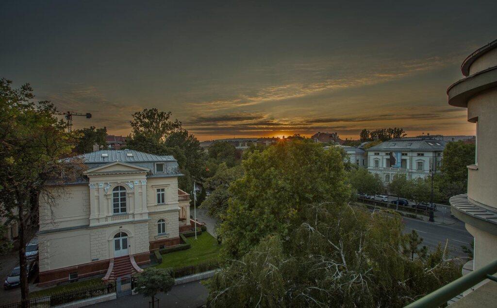 hotel image 13