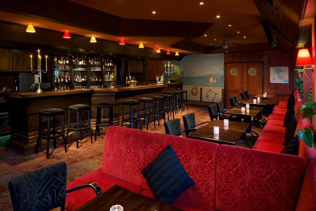 hotel image 8