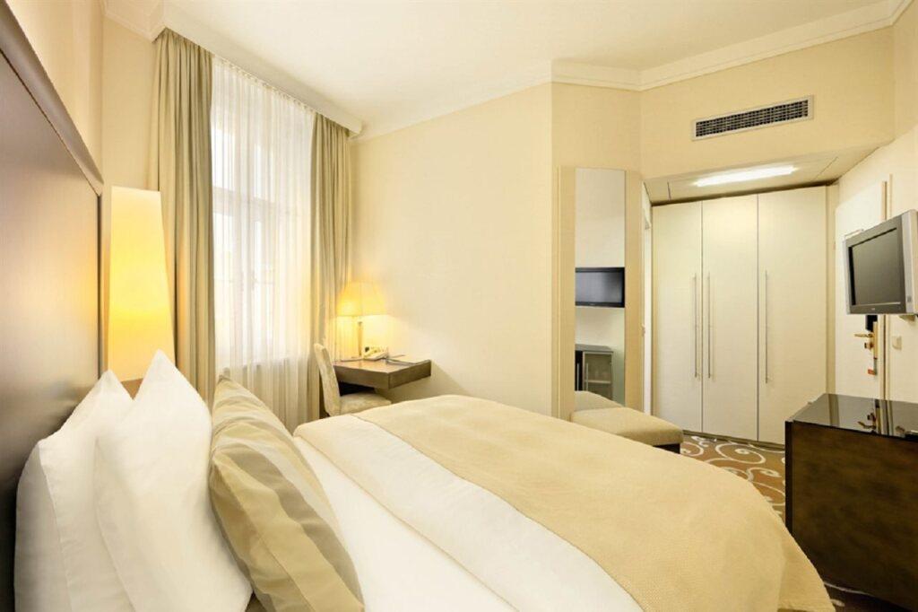 hotel image 14
