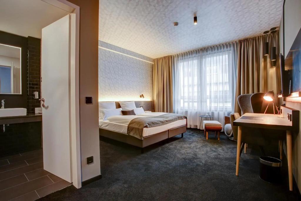 hotel image 13