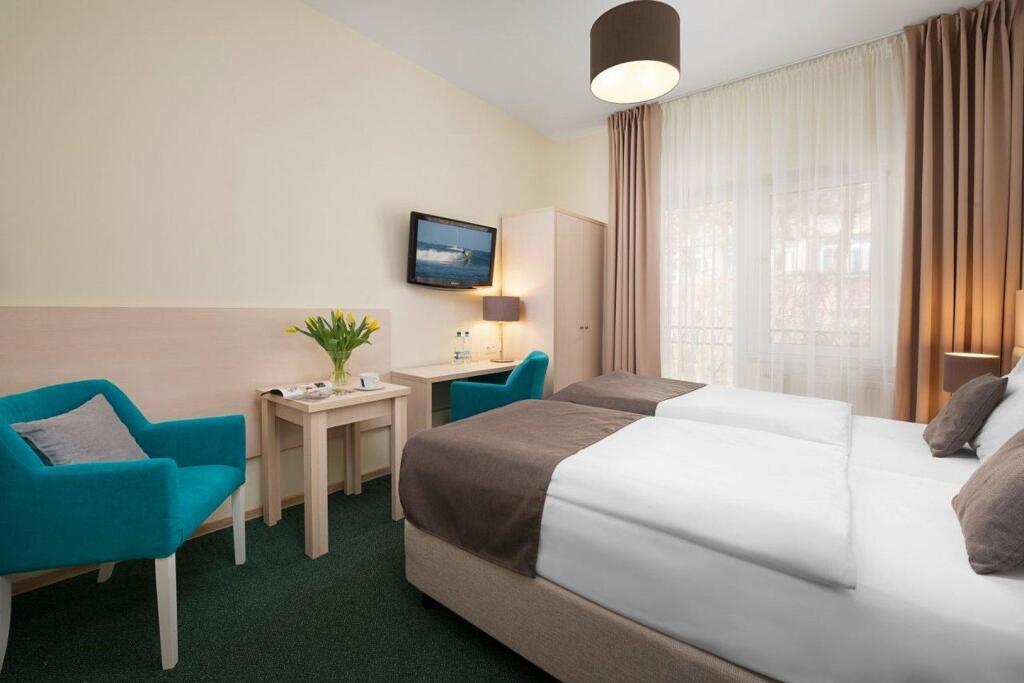 hotel image 12
