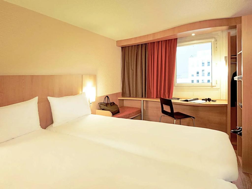 hotel image 36