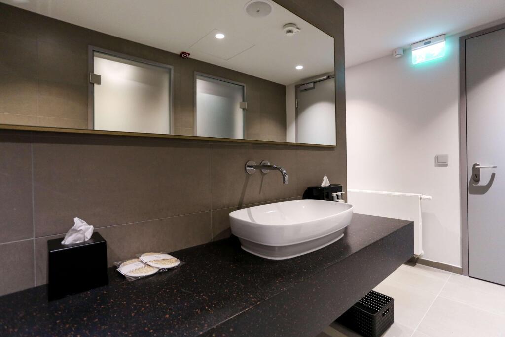 hotel image 32