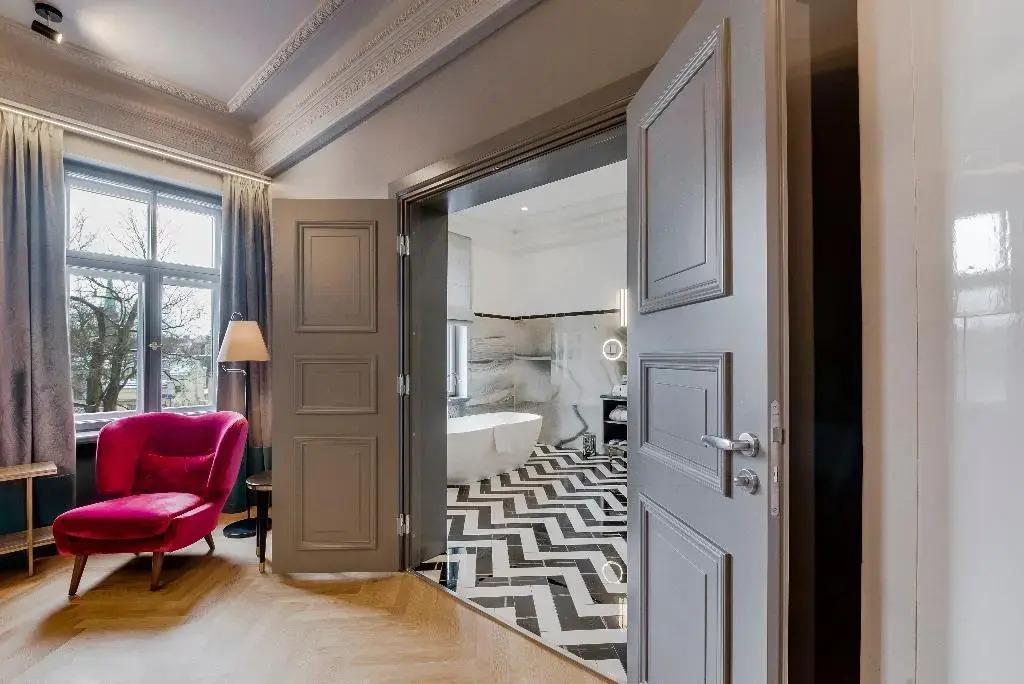 hotel image 10