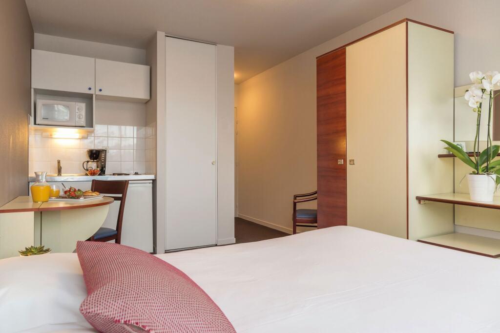hotel image 9