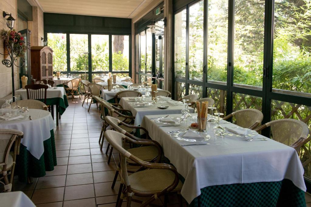 hotel image 10