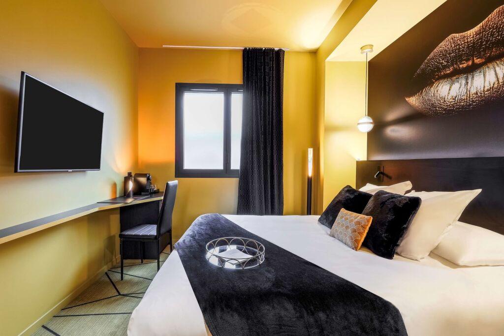 hotel image 12