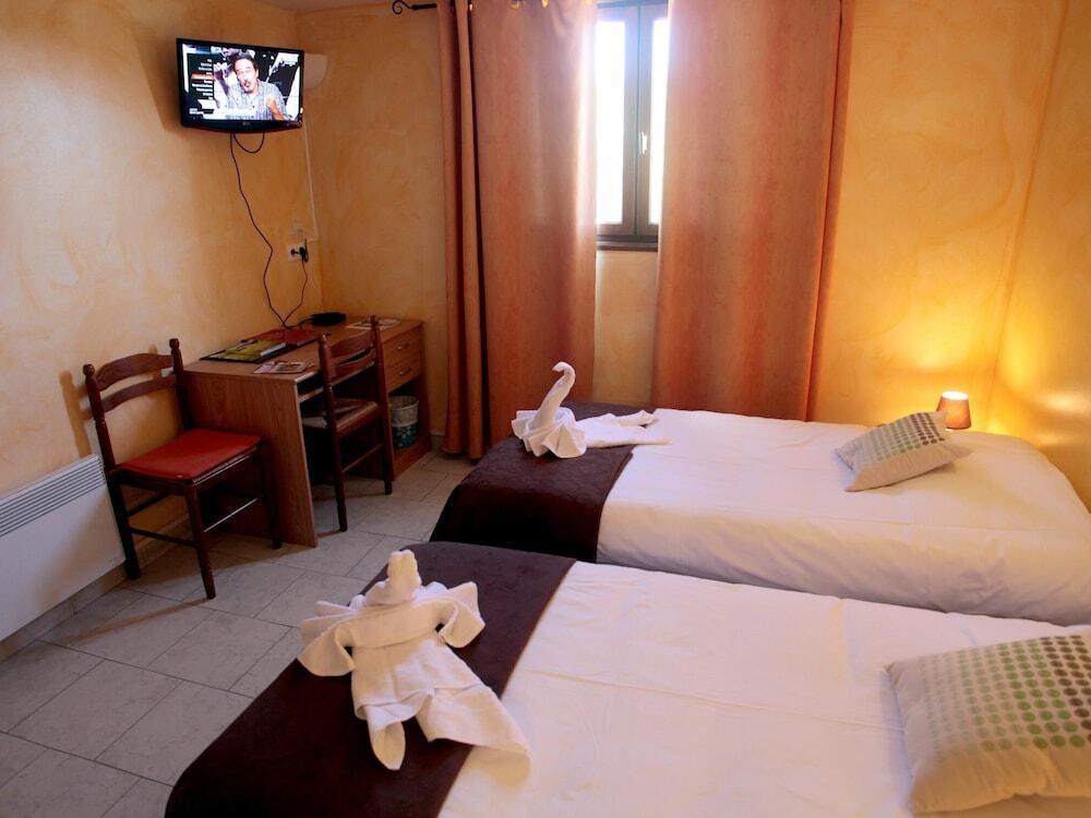 hotel image 10