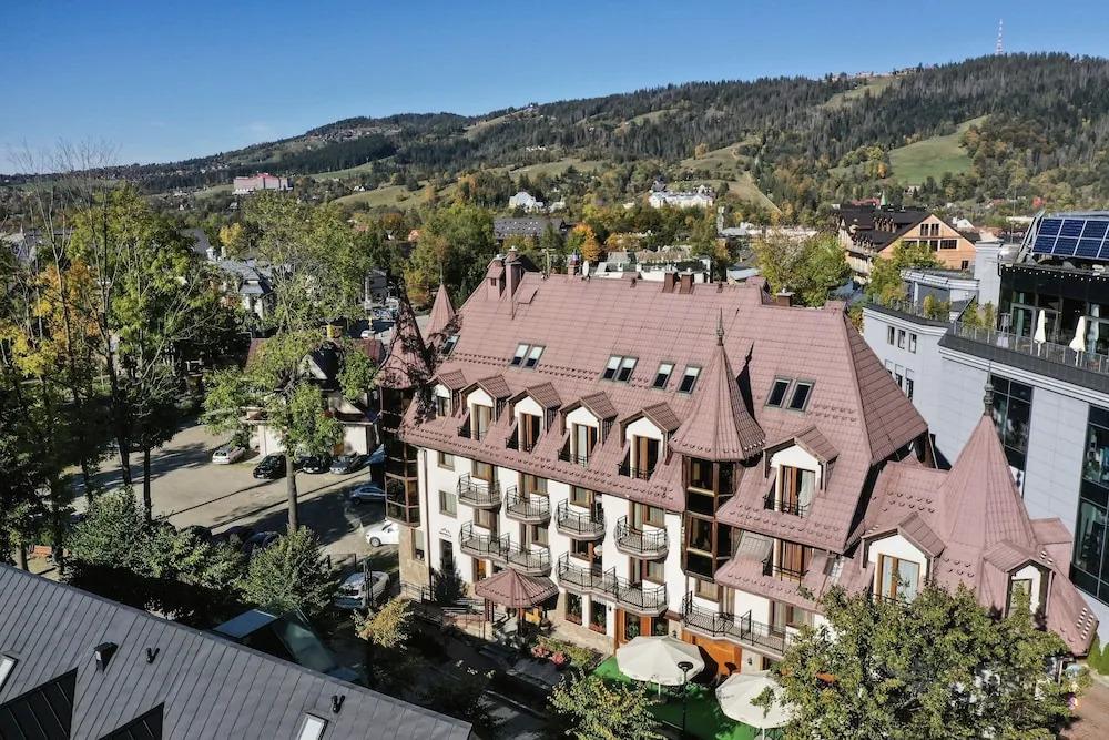 hotel image 11