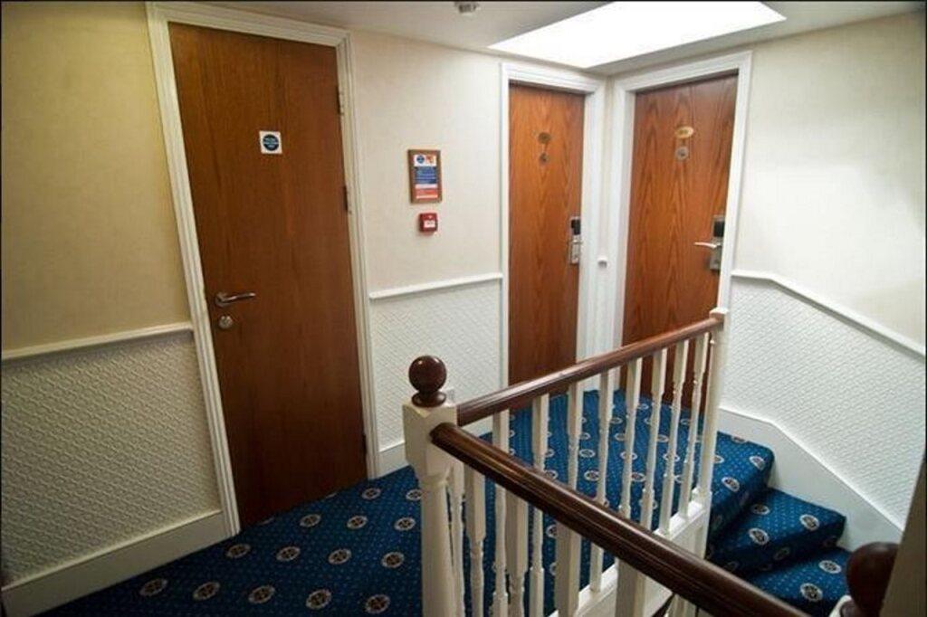 hotel image 8