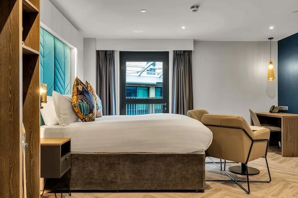hotel image 10