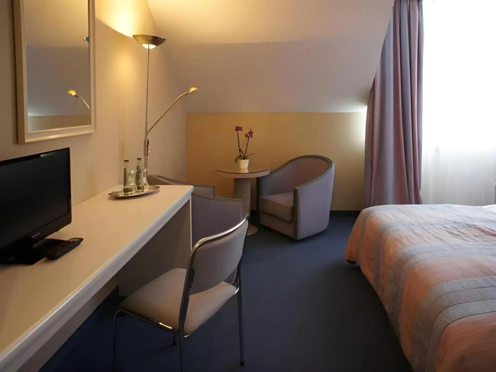 hotel image 12