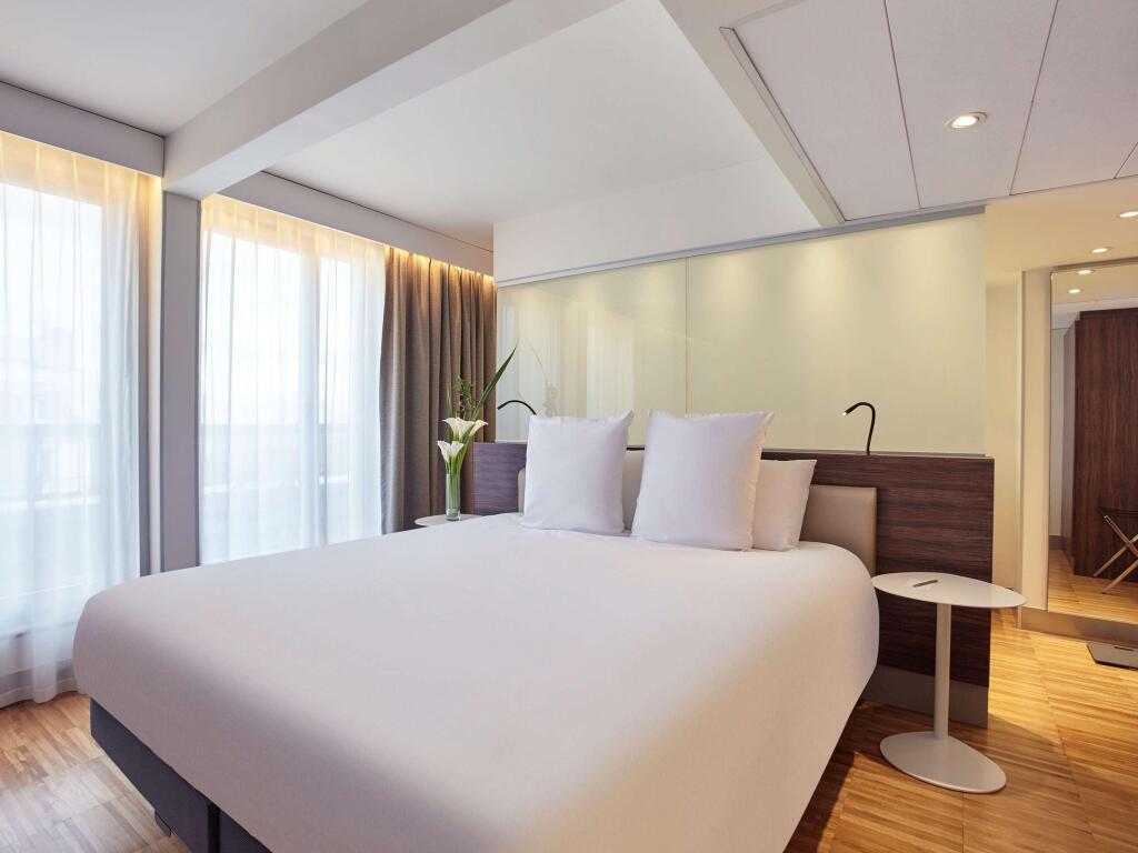 hotel image 10