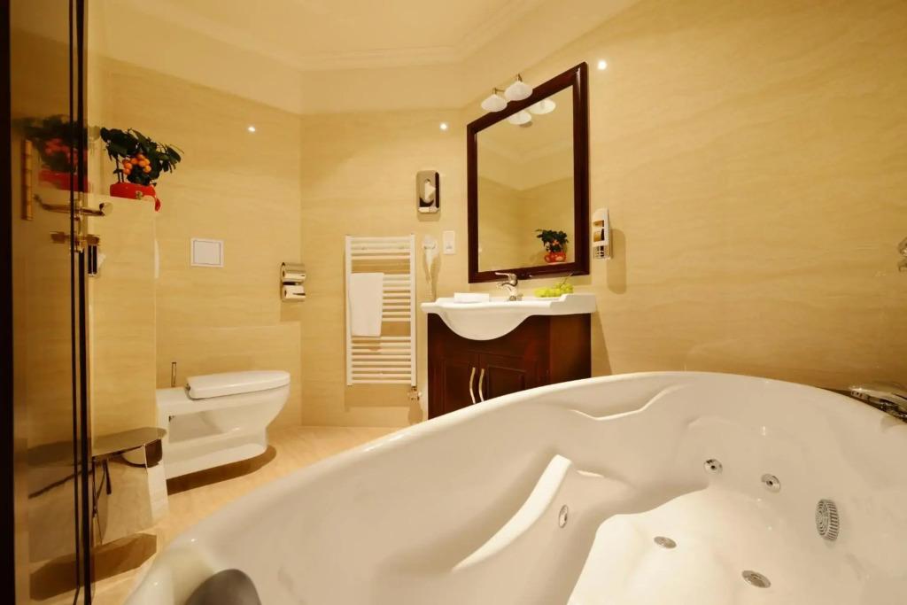 hotel image 10