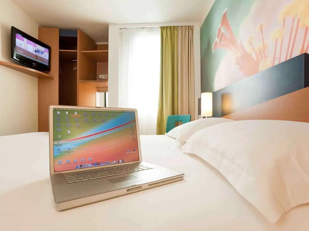 hotel image 12
