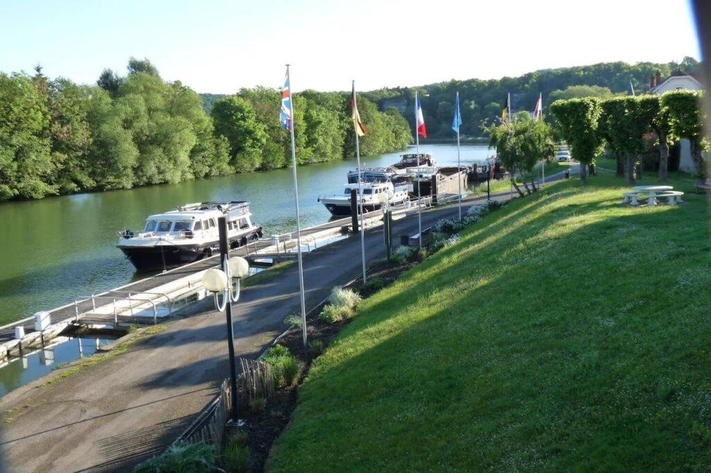 hotel image 10