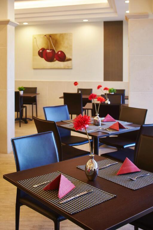 hotel image 10