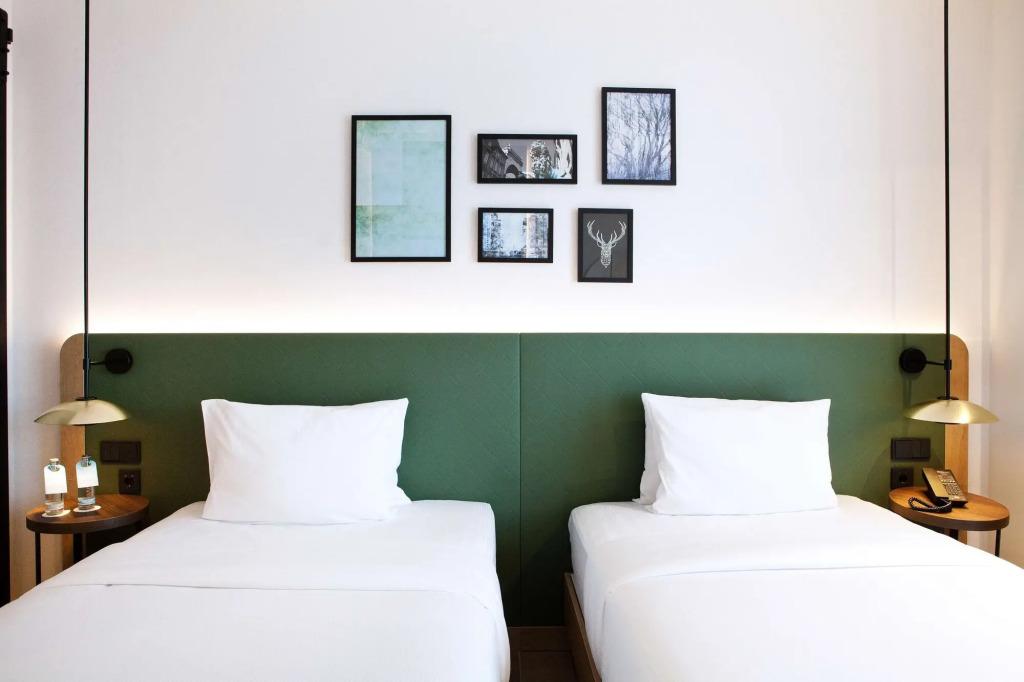hotel image 16
