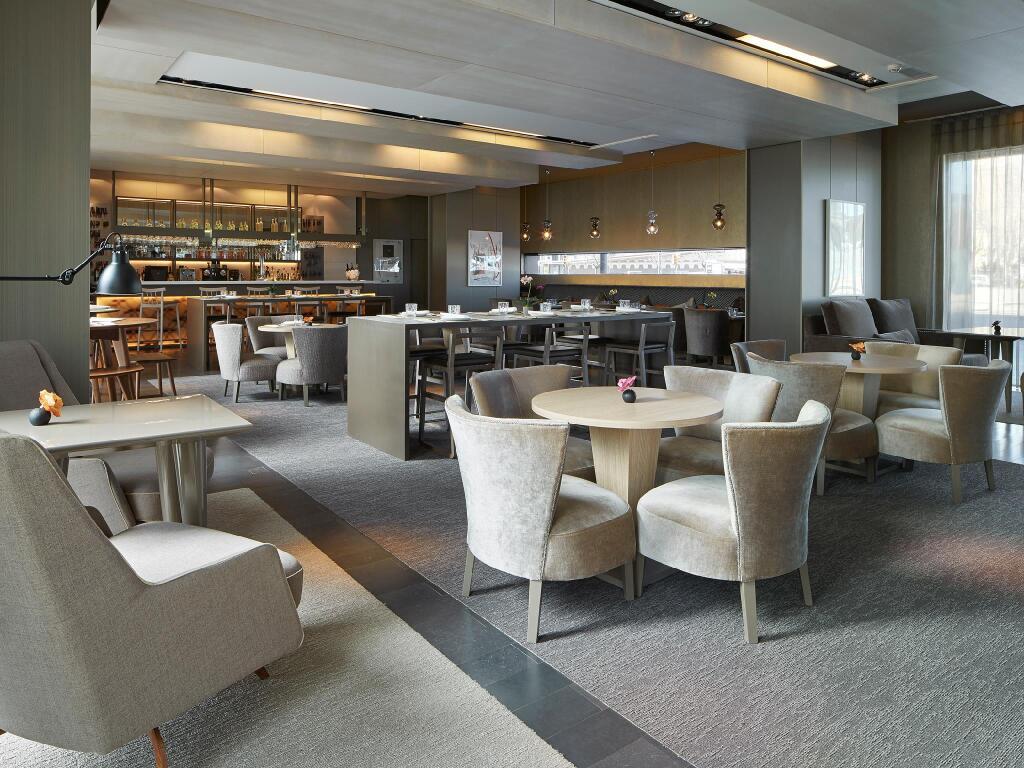 hotel image 10