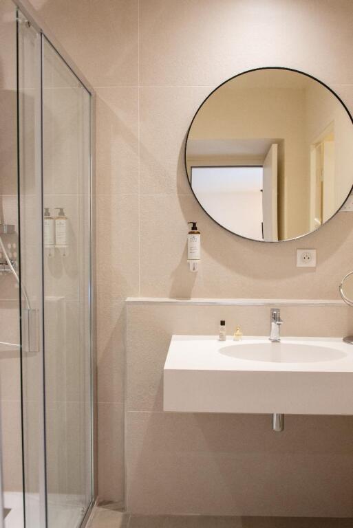 hotel image 16